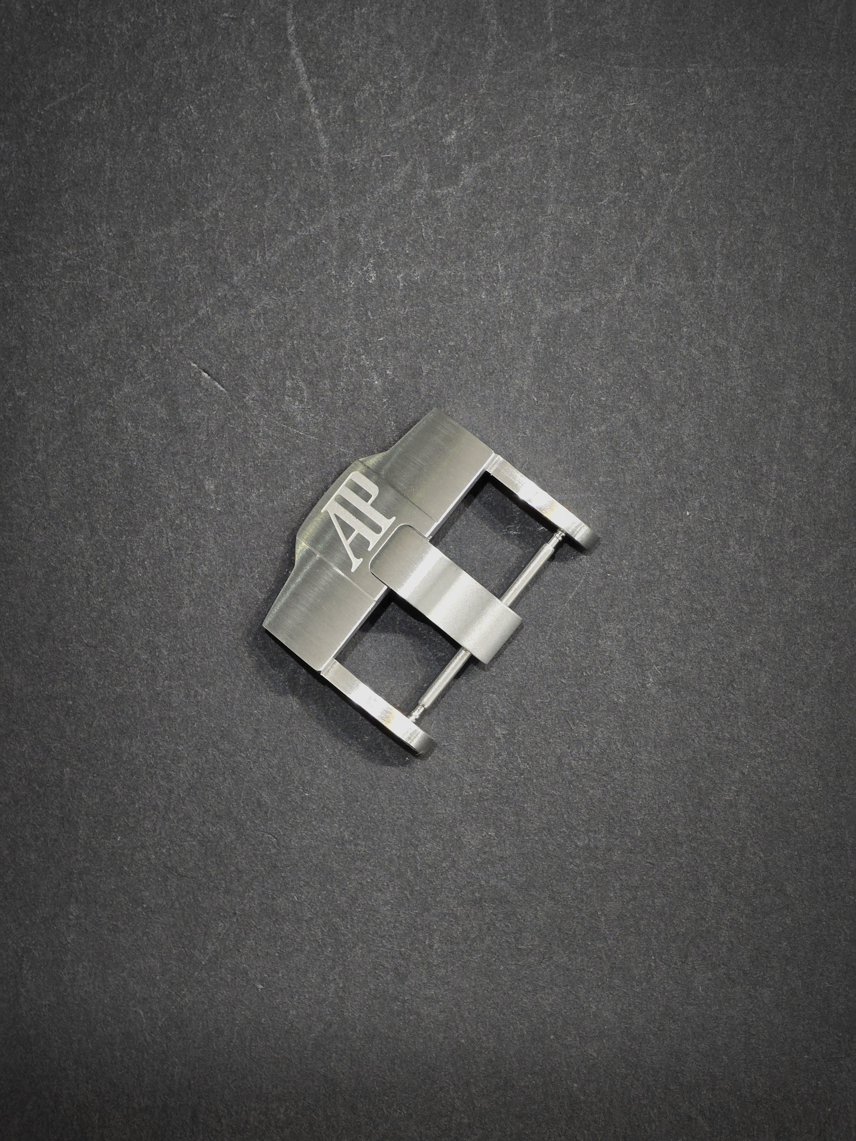 Audemars Piguet Offshore 42mm 15703 Buckle